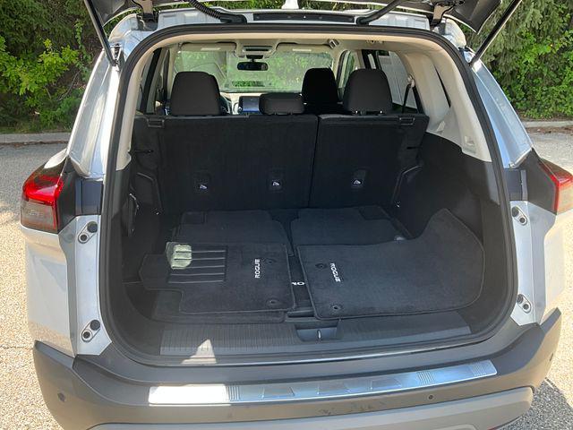 Photo of 2023 Brilliant Silver Metallic Nissan Rogue