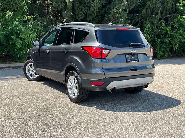 Photo of 2019 Magnetic Ford Escape