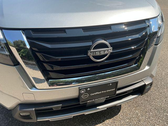 Photo of 2023 Brilliant Silver Metallic Nissan Pathfinder