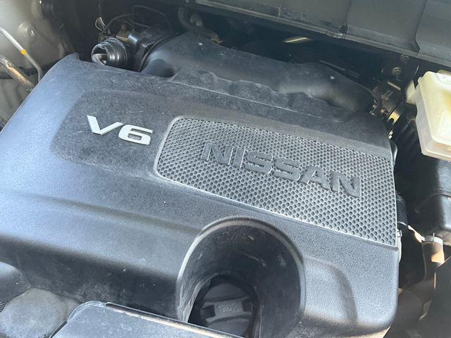 Photo of 2023 Brilliant Silver Metallic Nissan Pathfinder