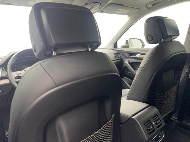 Photo of 2022 Ibis White Audi Q5