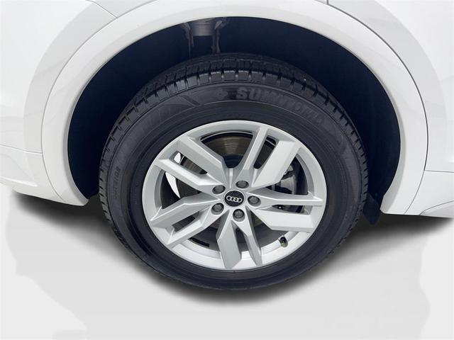 Photo of 2022 Ibis White Audi Q5