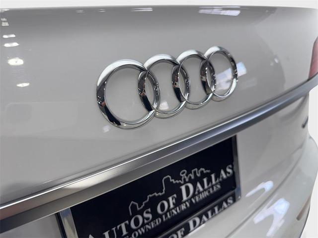 Photo of 2022 Ibis White Audi Q5