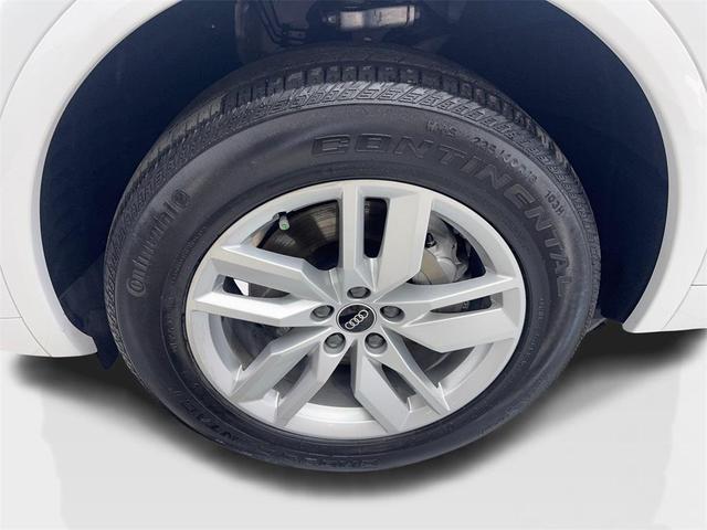 Photo of 2022 Ibis White Audi Q5