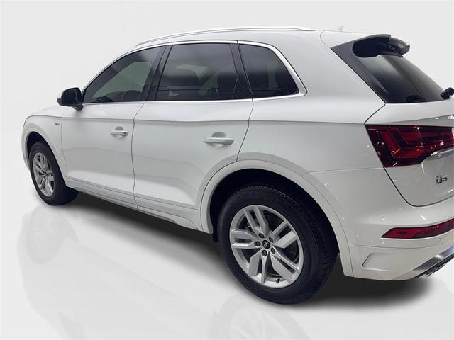 Photo of 2022 Ibis White Audi Q5