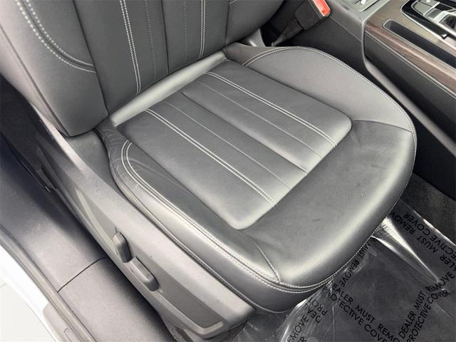 Photo of 2022 Ibis White Audi Q5