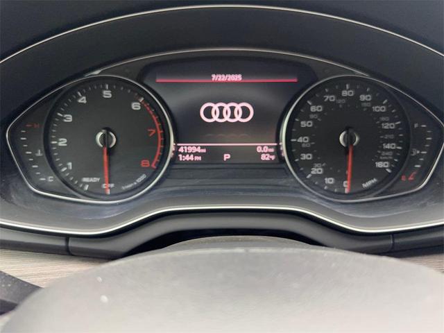 Photo of 2022 Ibis White Audi Q5
