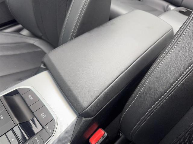 Photo of 2024 White BMW 430