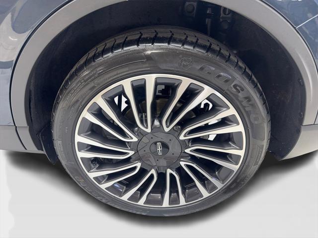 Photo of 2021 Blue Lincoln Corsair