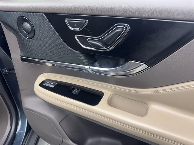 Photo of 2021 Blue Lincoln Corsair