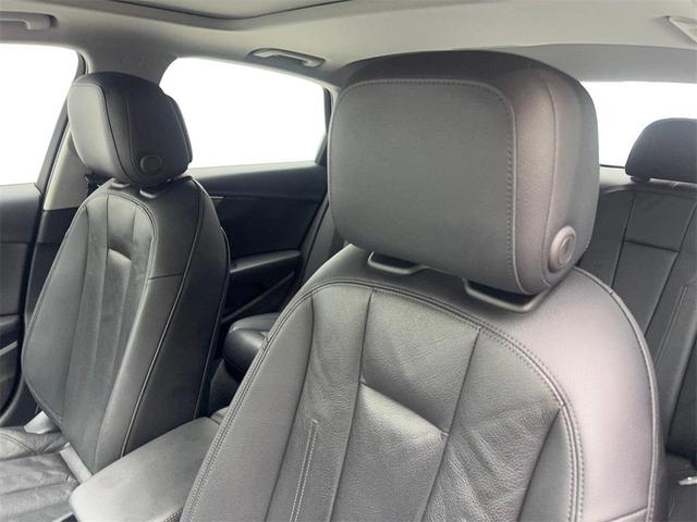 Photo of 2018 Gray Metallic Audi A4