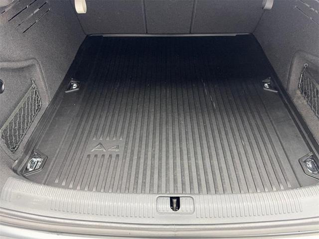 Photo of 2018 Gray Metallic Audi A4