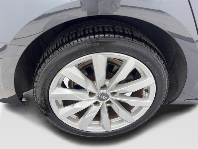 Photo of 2018 Gray Metallic Audi A4