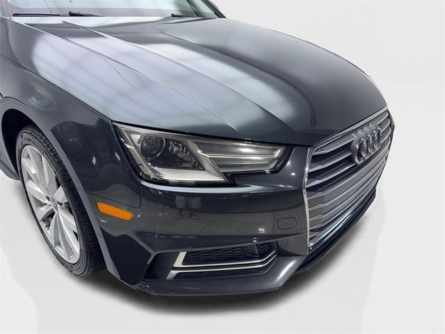 Photo of 2018 Gray Metallic Audi A4