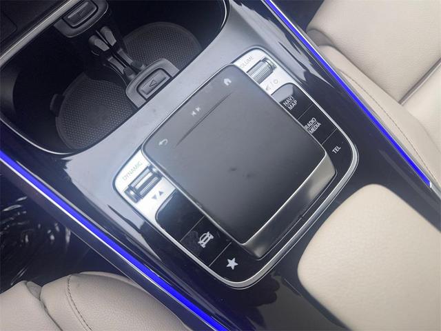 Photo of 2020 White Mercedes-Benz GLB 250