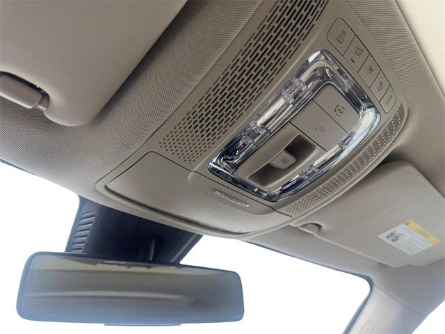 Photo of 2020 White Mercedes-Benz GLB 250
