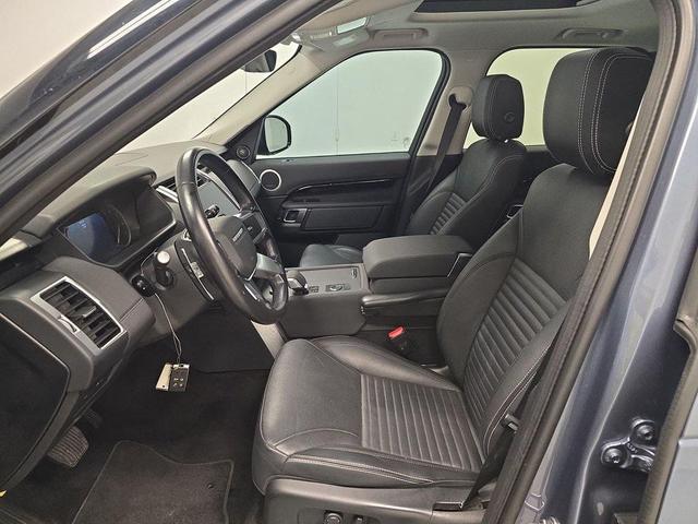 Photo of 2023 Blue Land Rover Discovery