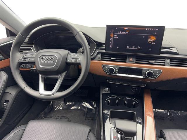 Photo of 2022 Gray Metallic Audi A5 Sportback