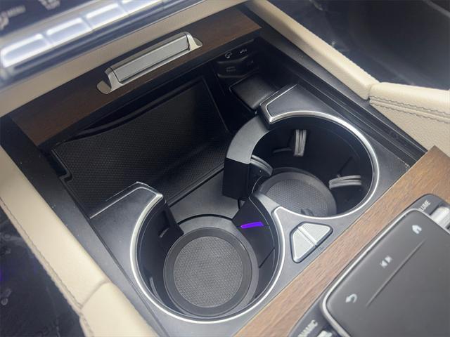 Photo of 2022 White Mercedes-Benz GLE 350