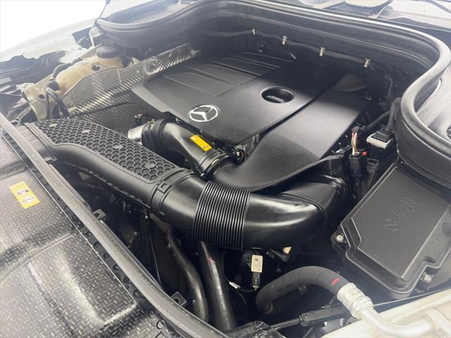 Photo of 2022 White Mercedes-Benz GLE 350
