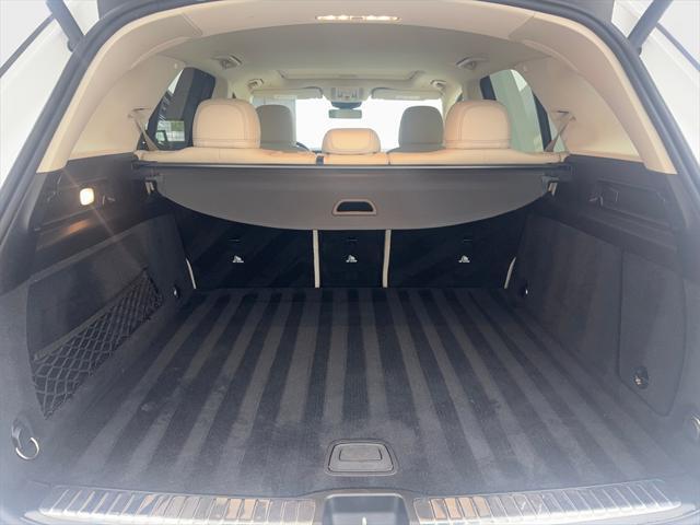 Photo of 2022 White Mercedes-Benz GLE 350