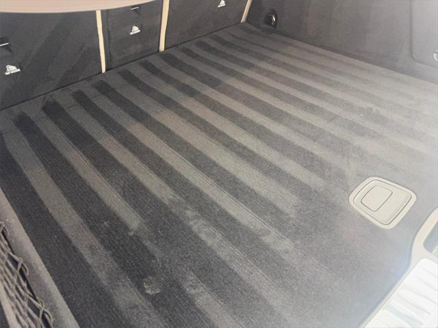 Photo of 2022 White Mercedes-Benz GLE 350