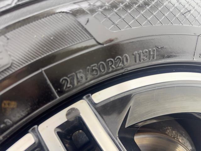 Photo of 2022 White Mercedes-Benz GLE 350