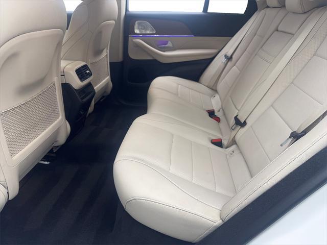 Photo of 2022 White Mercedes-Benz GLE 350