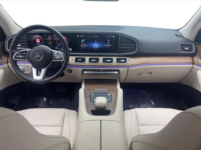 Photo of 2022 White Mercedes-Benz GLE 350