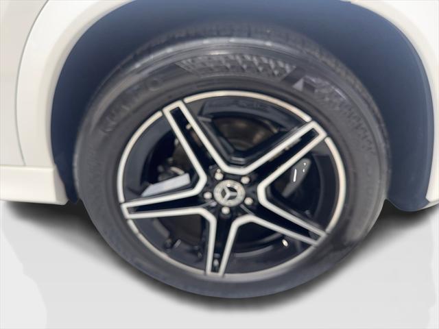 Photo of 2022 White Mercedes-Benz GLE 350