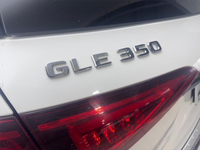 Photo of 2022 White Mercedes-Benz GLE 350