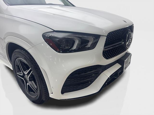 Photo of 2022 White Mercedes-Benz GLE 350