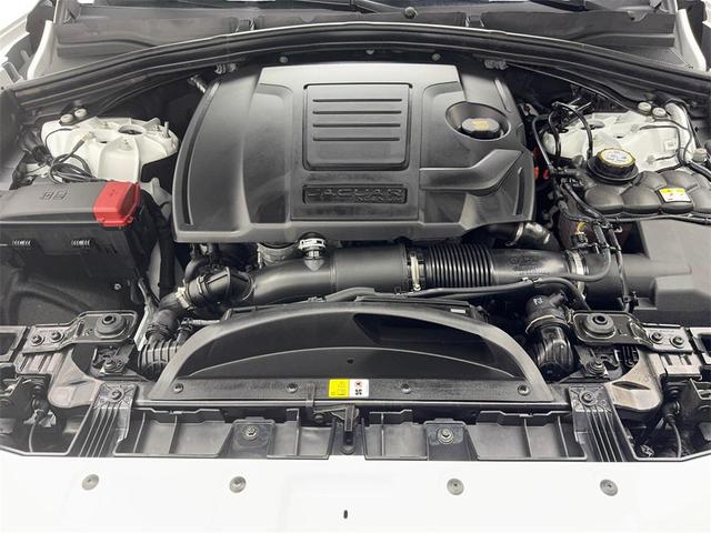 Photo of 2024 White Jaguar F-PACE
