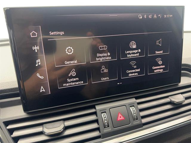 Photo of 2022 Silver Metallic Audi Q5