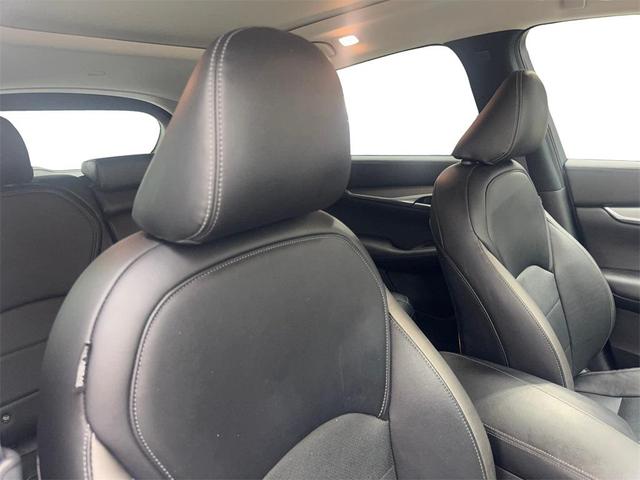 Photo of 2023 Radiant White INFINITI QX50