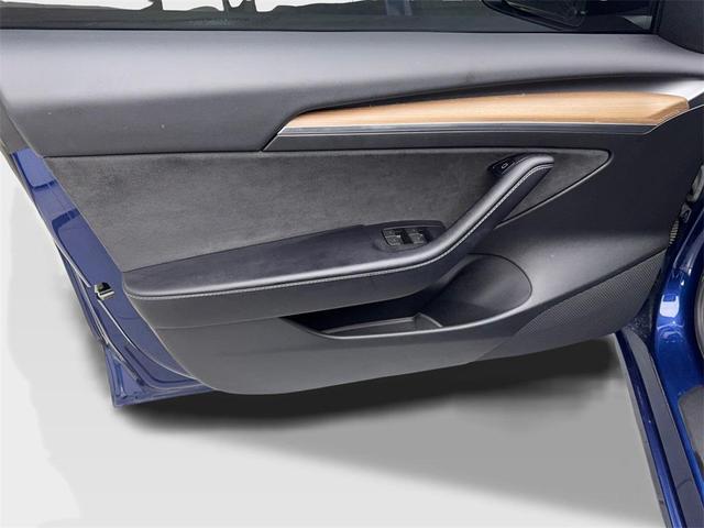 Photo of 2023 Deep Blue Metallic Tesla Model 3