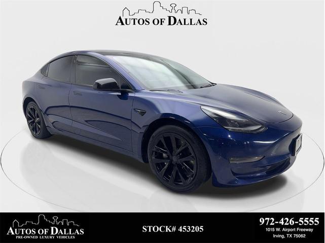 Photo of 2023 Deep Blue Metallic Tesla Model 3