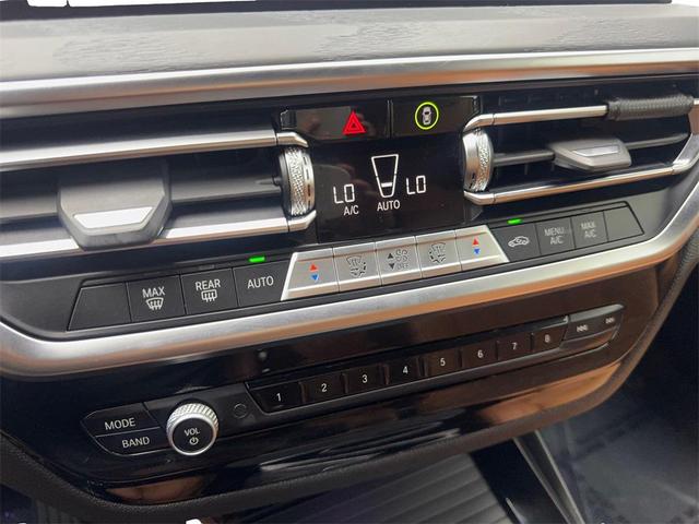 Photo of 2022 Jet Black BMW X3