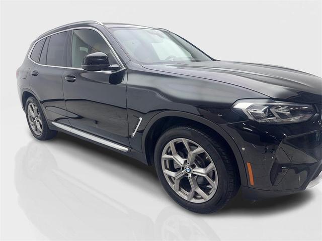 Photo of 2022 Jet Black BMW X3