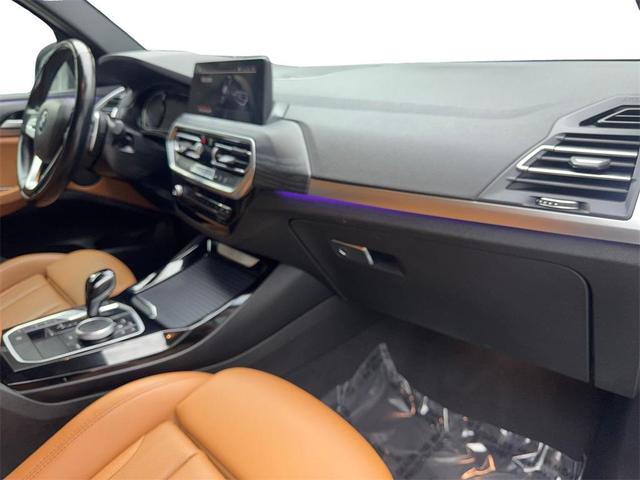 Photo of 2022 Jet Black BMW X3