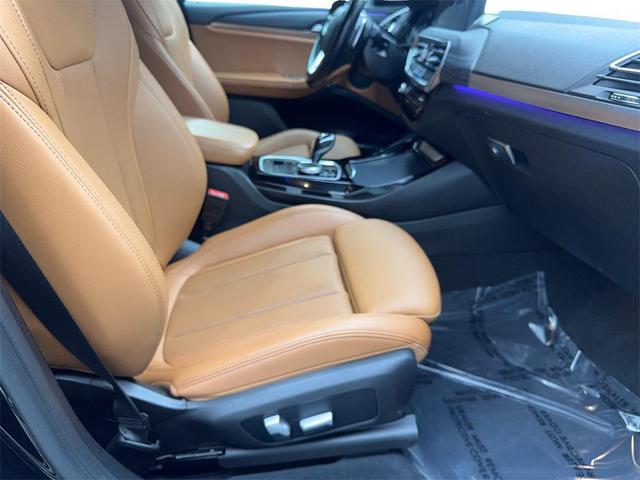 Photo of 2022 Jet Black BMW X3