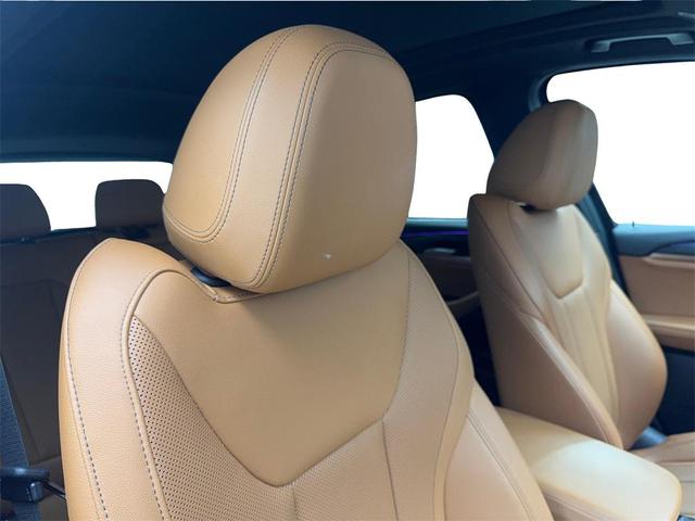 Photo of 2022 Jet Black BMW X3