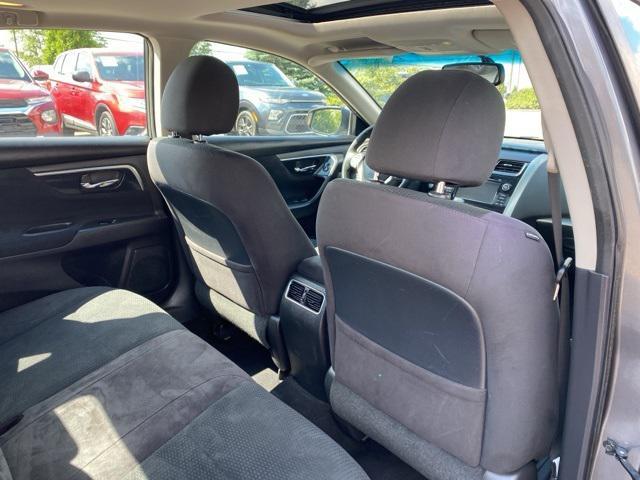 Photo of 2014 Gun Metallic Nissan Altima