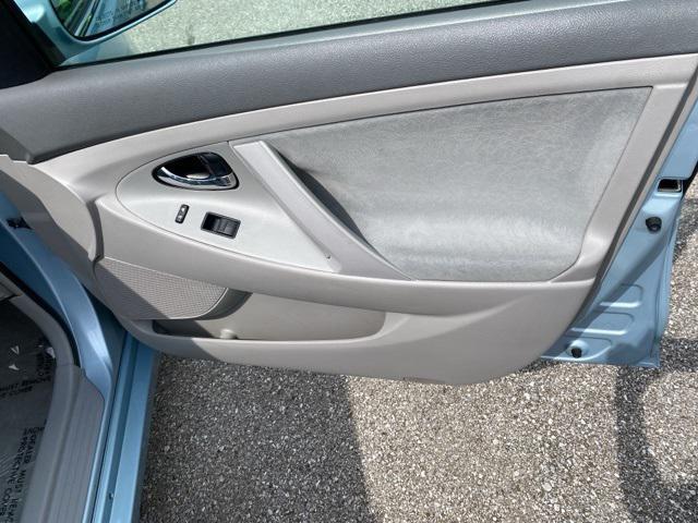 Photo of 2009 Blue Toyota Camry
