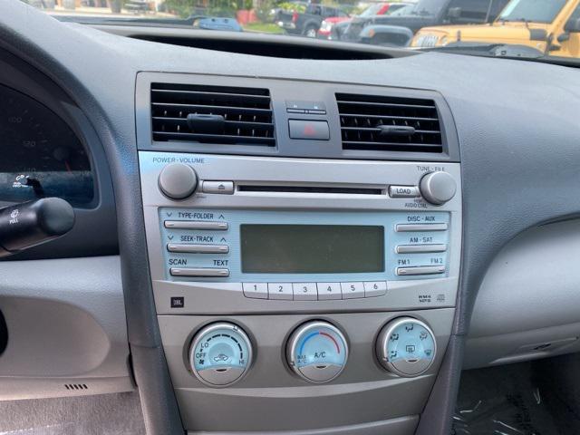Photo of 2009 Blue Toyota Camry