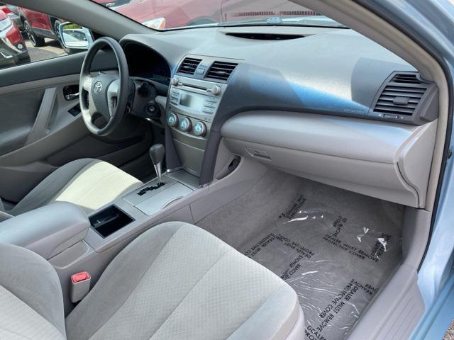 Photo of 2009 Blue Toyota Camry