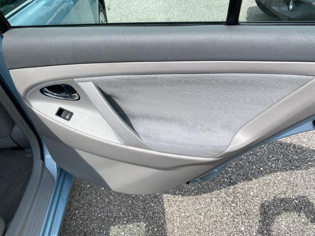 Photo of 2009 Blue Toyota Camry