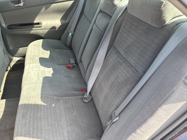 Photo of 2005 Phantom Gray Pearl Toyota Camry