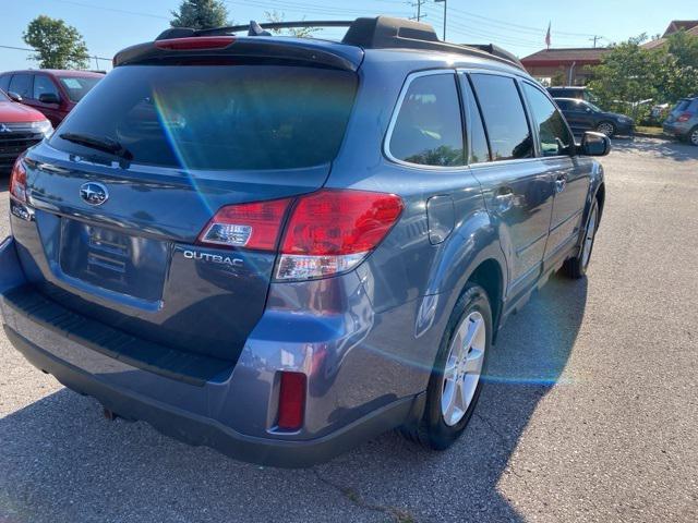 Photo of 2014 Twilight Blue Metallic Subaru Outback