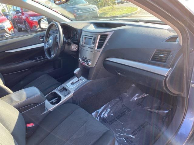 Photo of 2014 Twilight Blue Metallic Subaru Outback